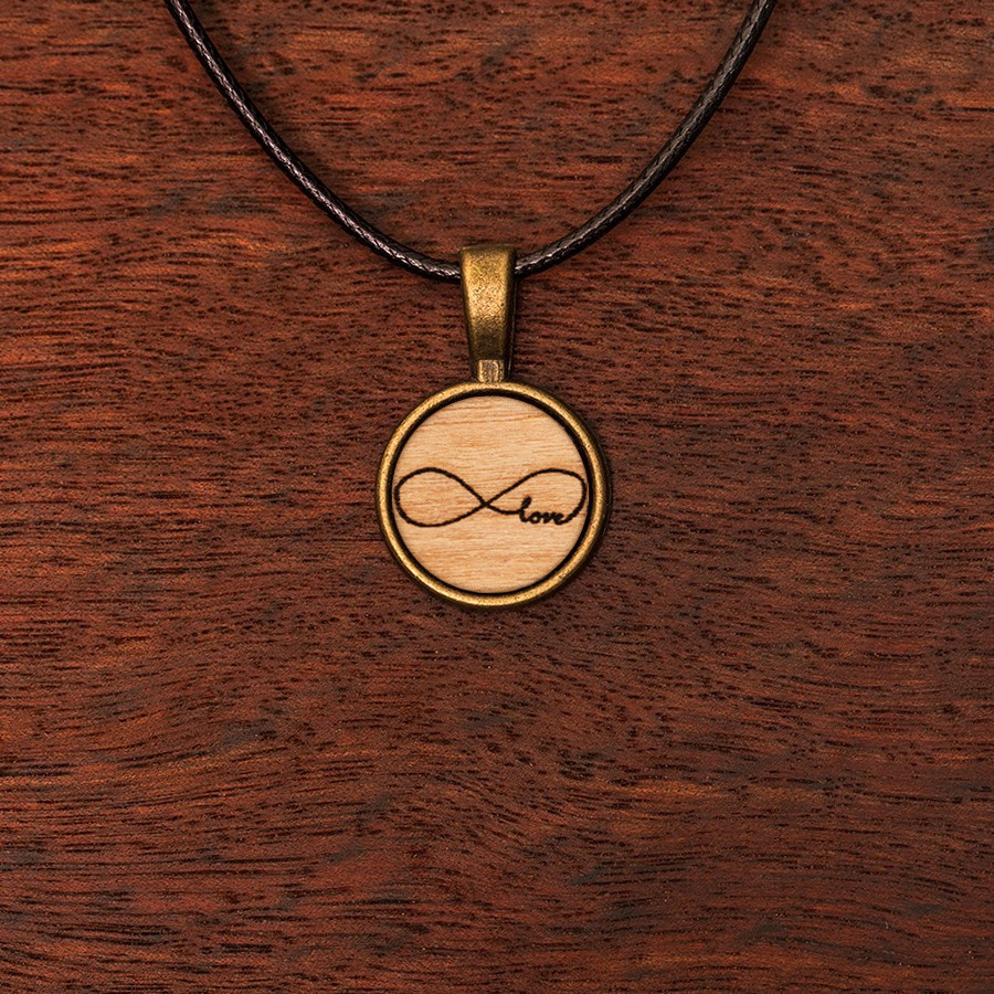 Endless Love Kette Epoxidschmuck mit Naturholz