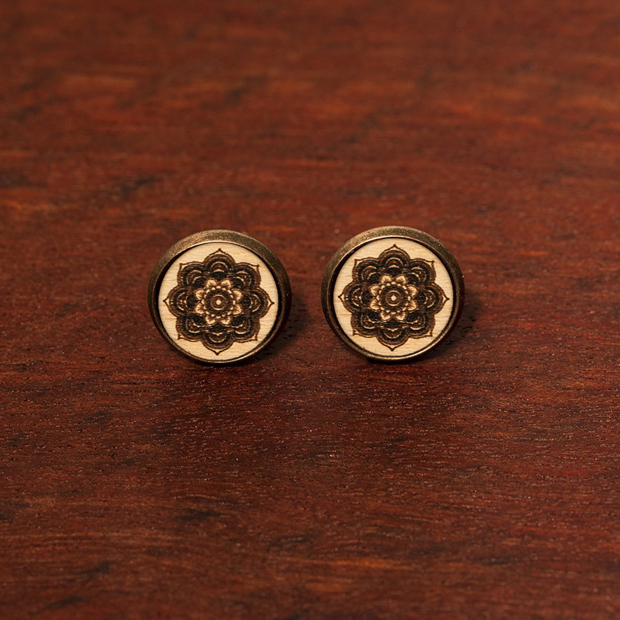 Mandala Blume Ohrstecker Epoxidschmuck mit Naturholz