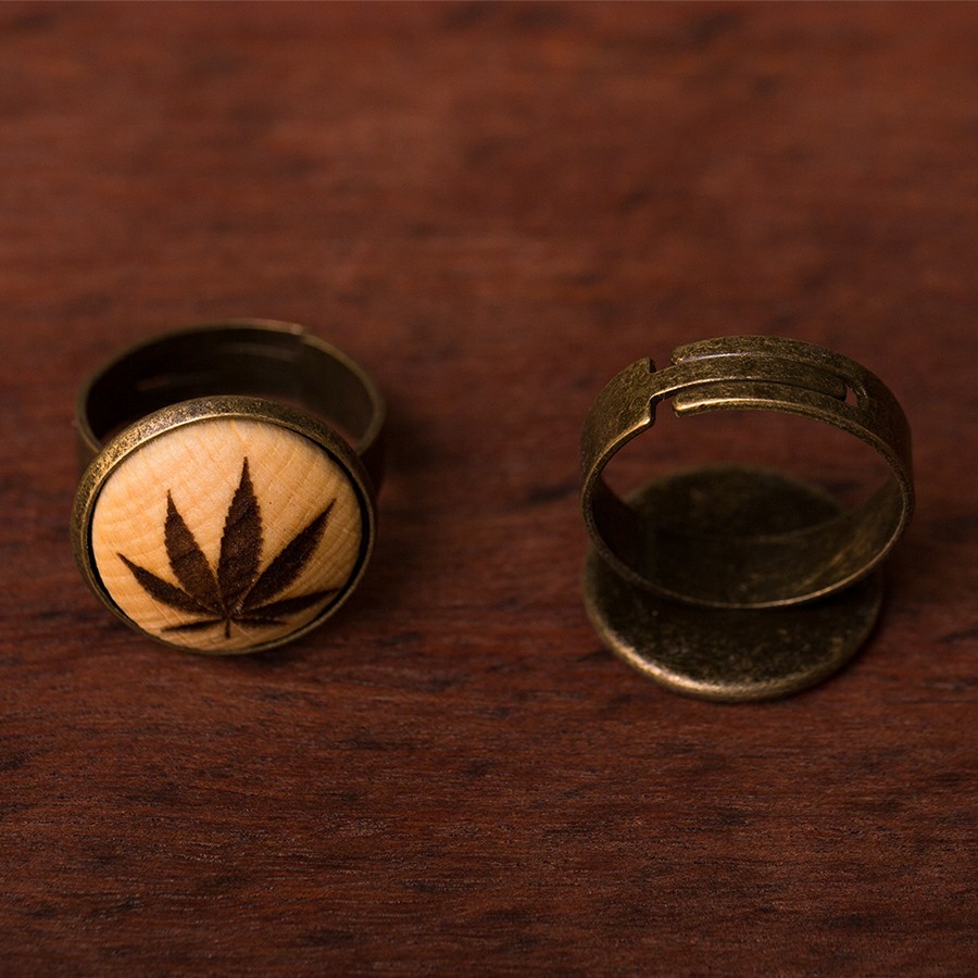 Hanf Ring Epoxidschmuck mit Naturholz