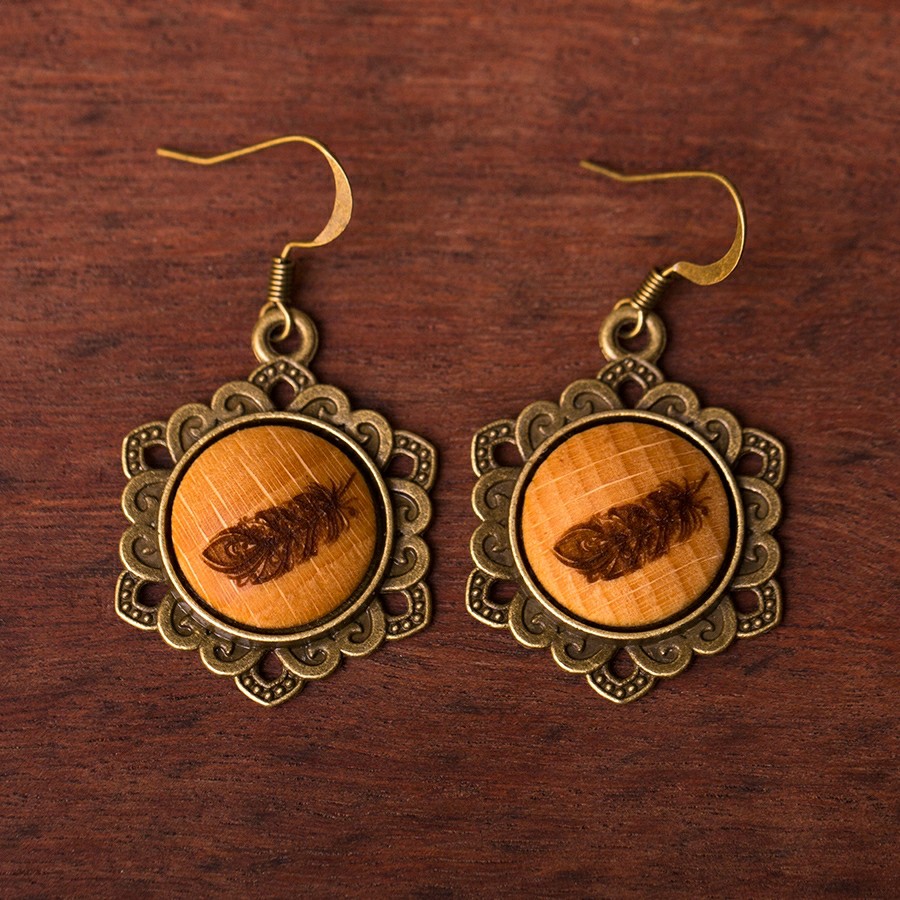 Feder Ohrringe Epoxidschmuck mit Naturholz