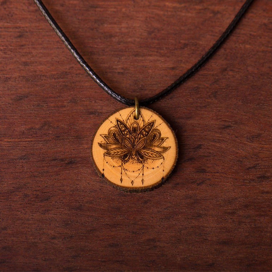 Lotus Flower Kette Epoxidschmuck mit Naturholz