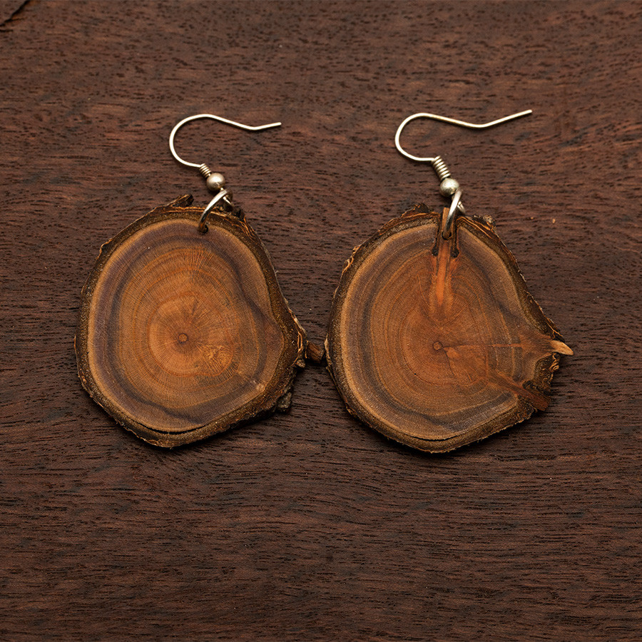 Zwetschge 4908 Ohrringe Epoxidschmuck mit Naturholz