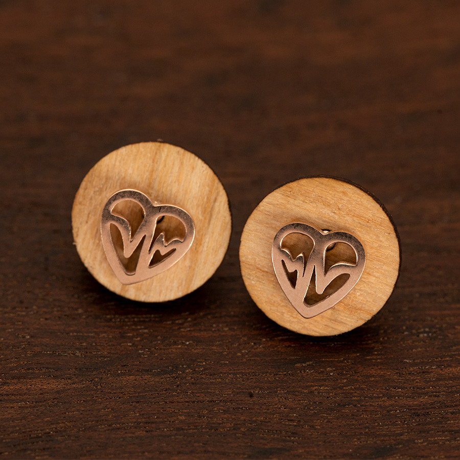Heartbeat Ohrstecker Epoxidschmuck mit Naturholz