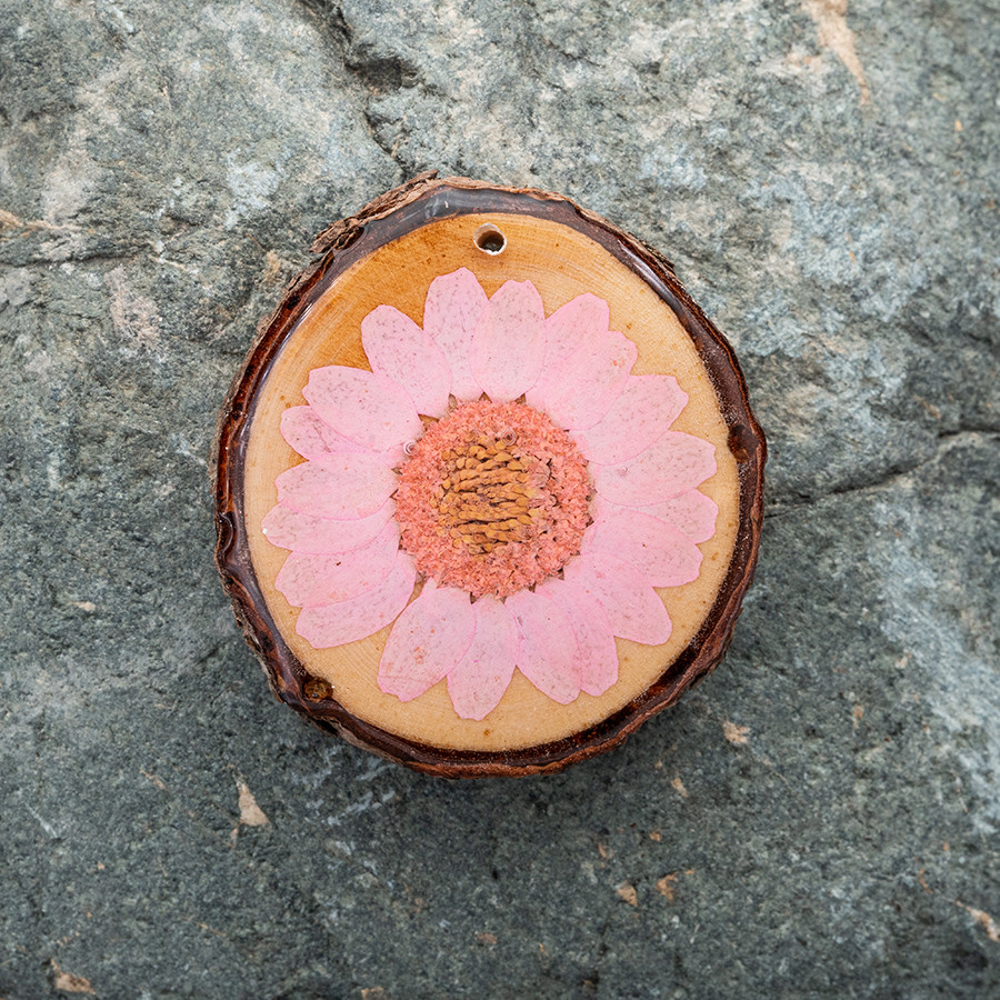 Zirbenblüte 5304 Kette Epoxidschmuck mit Naturholz