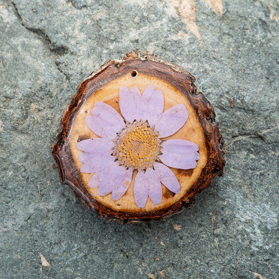Zirbenblüte 5333 Kette Epoxidschmuck mit Naturholz